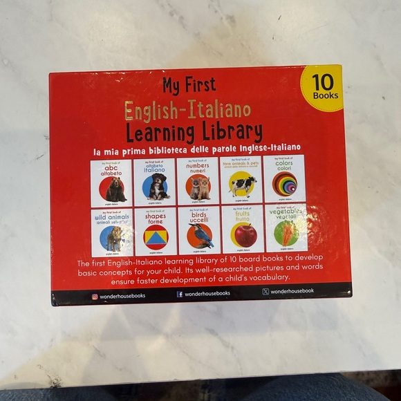 My First English-Italiano Learning Library - Red - Picture 5 of 7